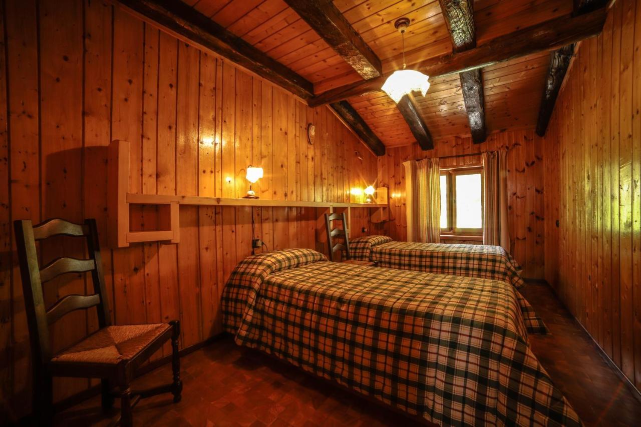 Antica Casa Di Montagna Maison Bovard Вальгризанш Екстер'єр фото