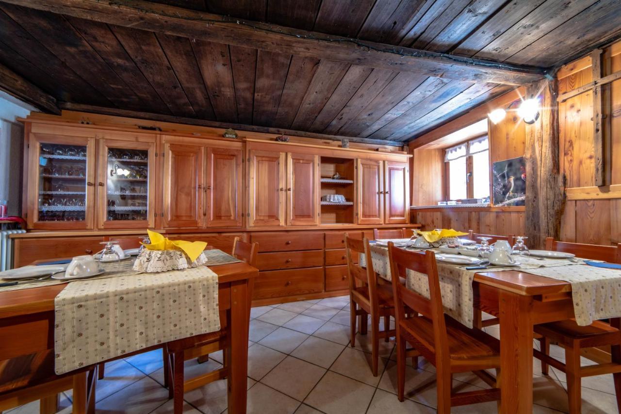 Antica Casa Di Montagna Maison Bovard Вальгризанш Екстер'єр фото