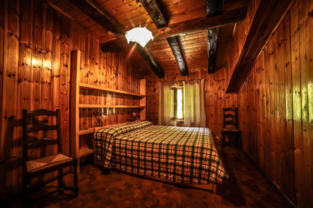 Antica Casa Di Montagna Maison Bovard Вальгризанш Екстер'єр фото